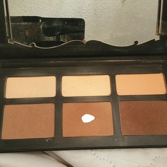 Kat Von D Shade Light - Picture 2 of 2
